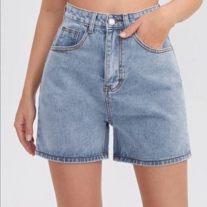 🌟 2 for $25 | Shein | small lightwash straight leg jean highwaist midi shorts